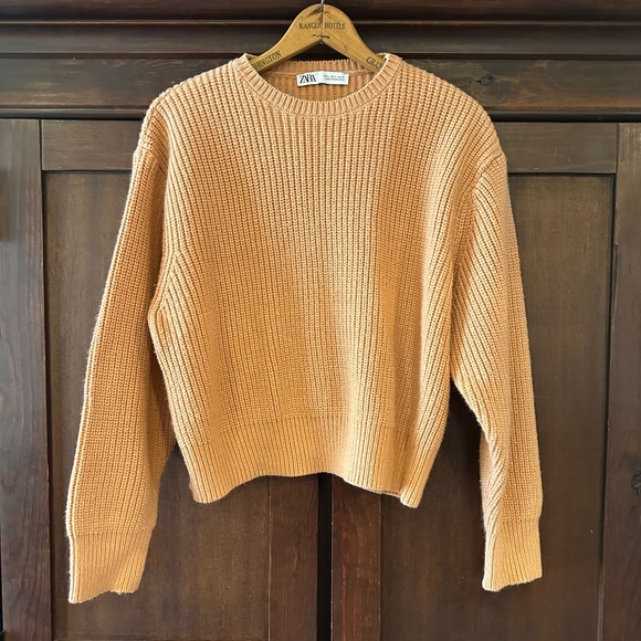 ZARA women’s slightly cropped sweater - Picture 3 of 5